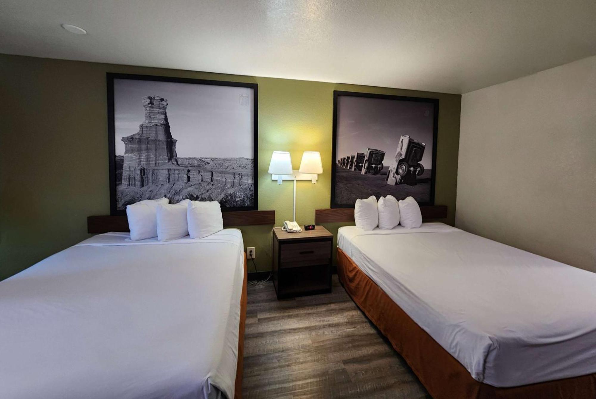 Super 8 By Wyndham Austin North/University Area Extérieur photo