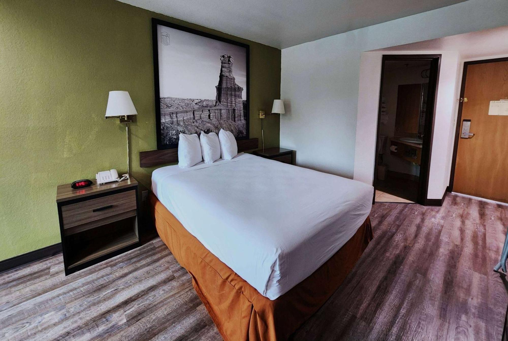 Super 8 By Wyndham Austin North/University Area Extérieur photo