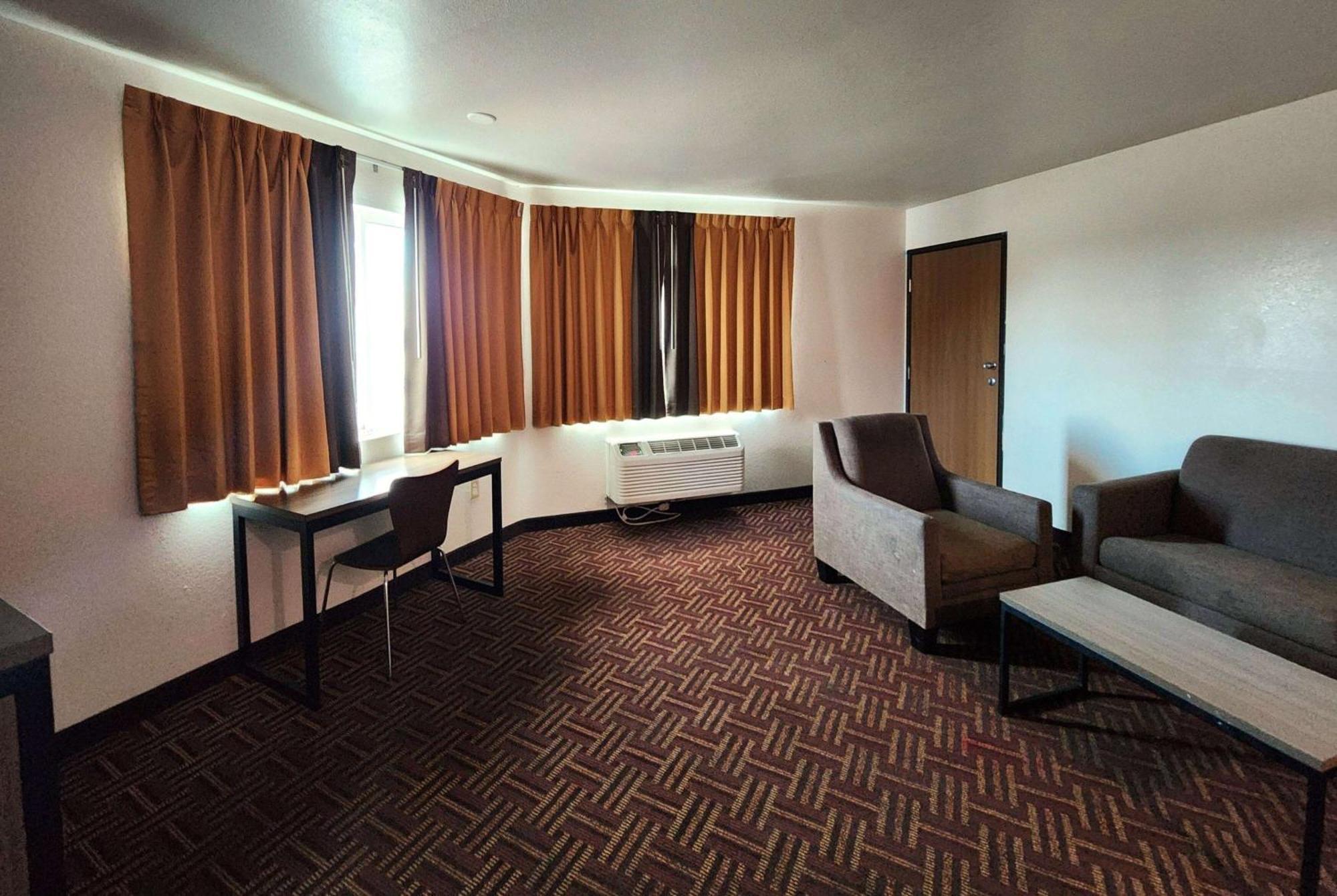 Super 8 By Wyndham Austin North/University Area Extérieur photo