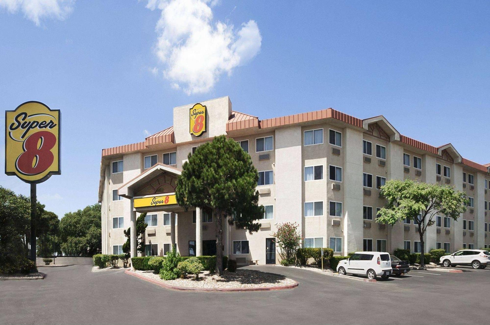 Super 8 By Wyndham Austin North/University Area Extérieur photo